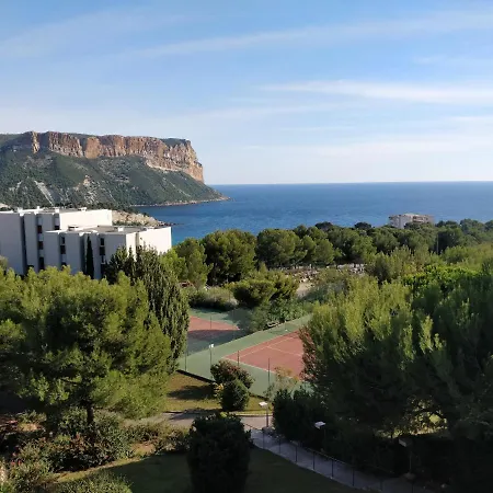 Renove Avec Vue Magique * Cassis