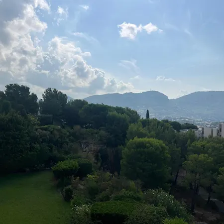Renove Avec Vue Magique * Cassis