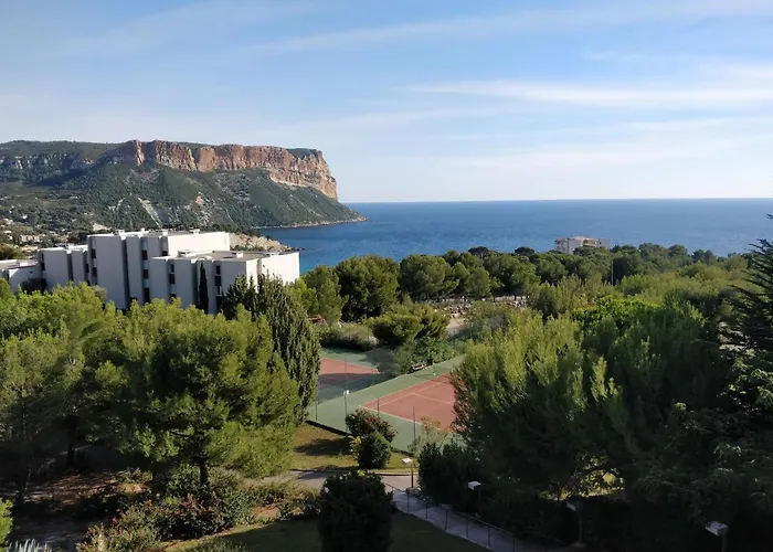 Renove Avec Vue Magique * Cassis